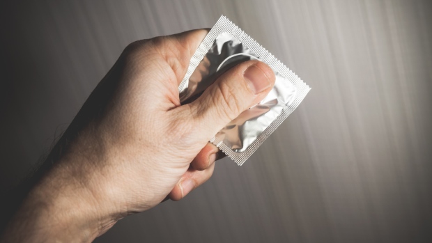 condom-stealthing